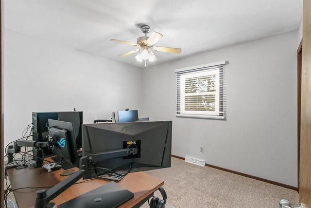 190 S Oak Street, Oregon, WI 53575