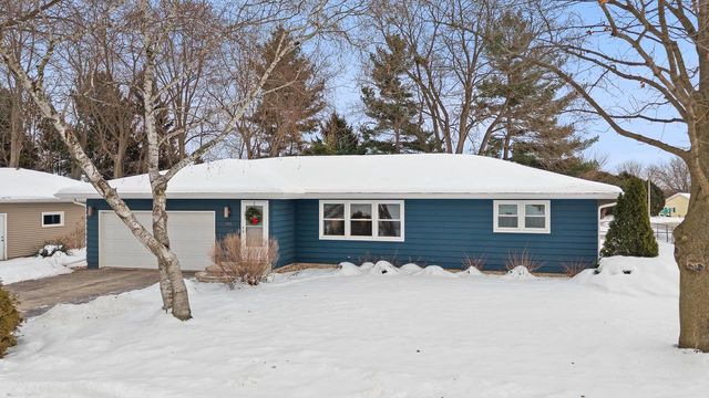 190 S Oak Street, Oregon, WI 53575