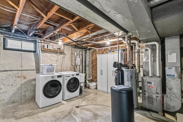 190 S Oak Street, Oregon, WI 53575