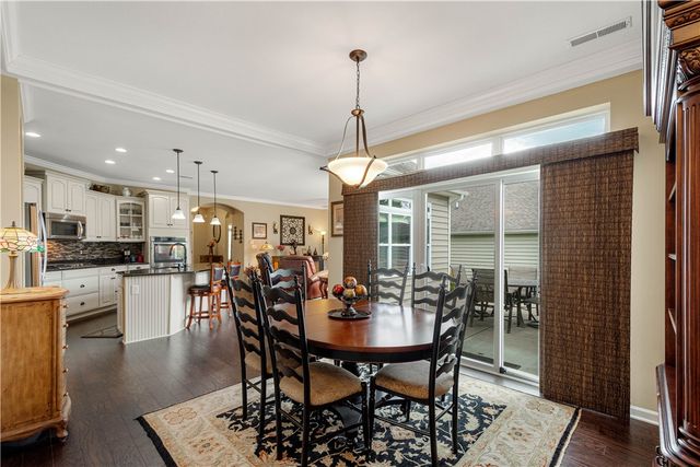 209 Hill Place Dr, North Fayette, PA 15057