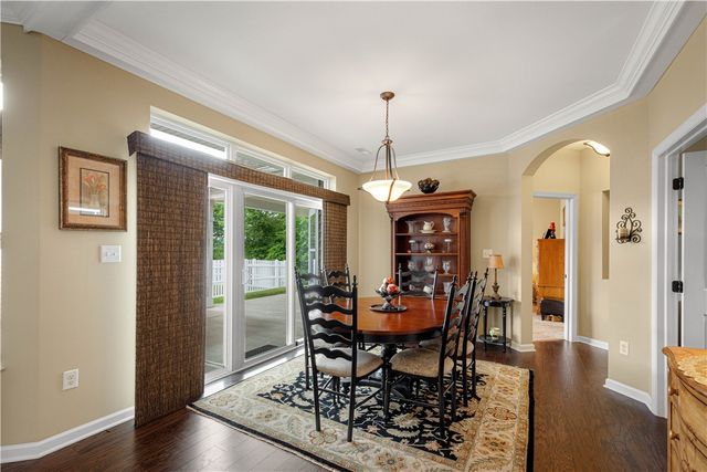 209 Hill Place Dr, North Fayette, PA 15057