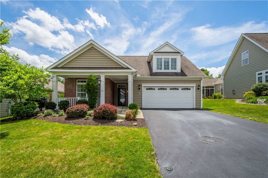 209 Hill Place Dr, North Fayette, PA 15057