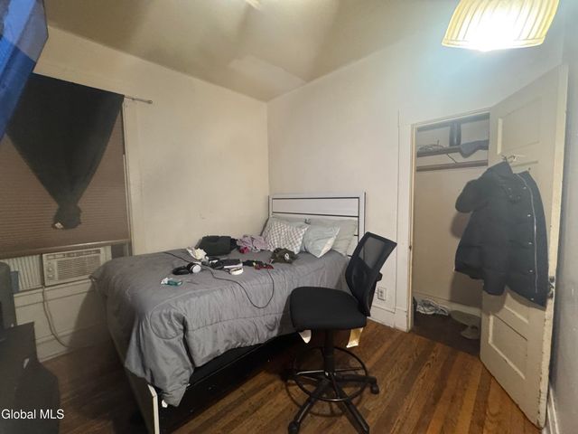 5 S Dove Street, Albany, NY 12202