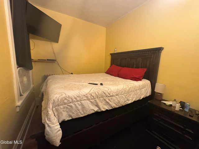 5 S Dove Street, Albany, NY 12202