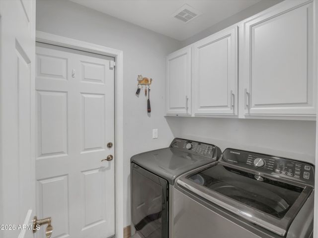 14815 S 13TH Place, Phoenix, AZ 85048