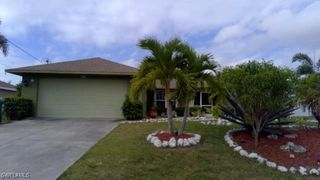 26 SW 21st PL, Cape Coral, FL 33991