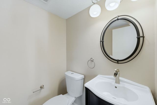 4274 Blackwood Court, Greenwood, IN 46143