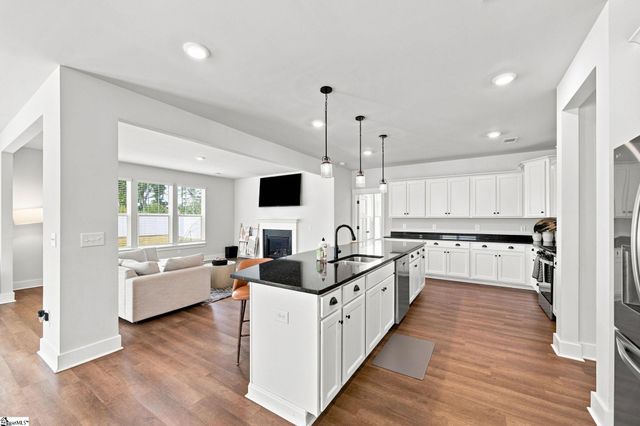 481 Fenwick Drive, Woodruff, SC 29388