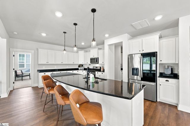 481 Fenwick Drive, Woodruff, SC 29388
