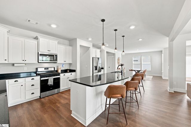 481 Fenwick Drive, Woodruff, SC 29388