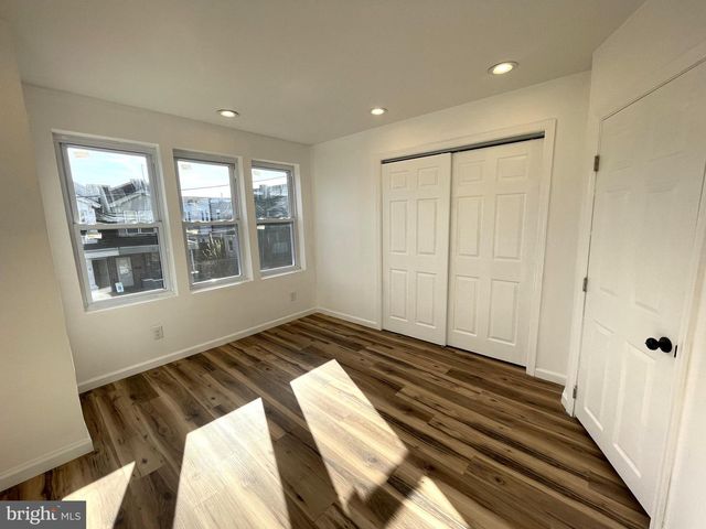 1813 E AIRDRIE ST, Philadelphia, PA 19124