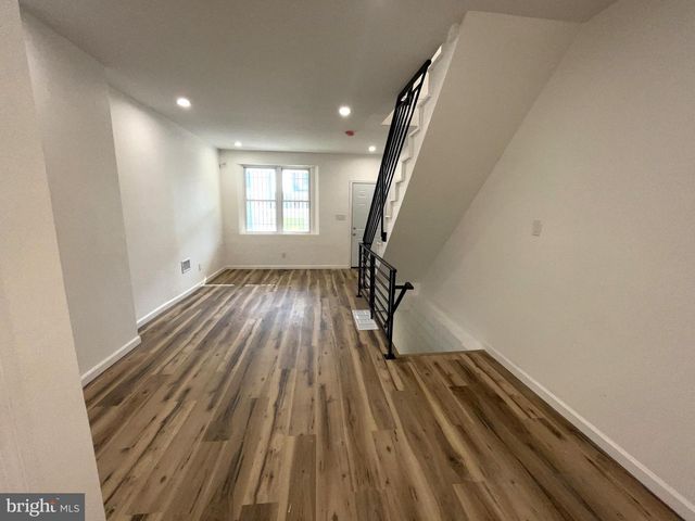 1813 E AIRDRIE ST, Philadelphia, PA 19124