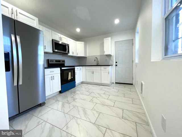 1813 E AIRDRIE ST, Philadelphia, PA 19124