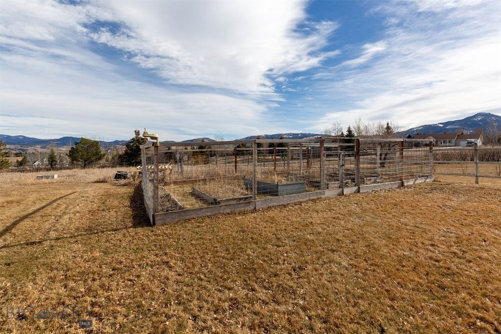 131 Erik, Bozeman, MT 59715 photo 32