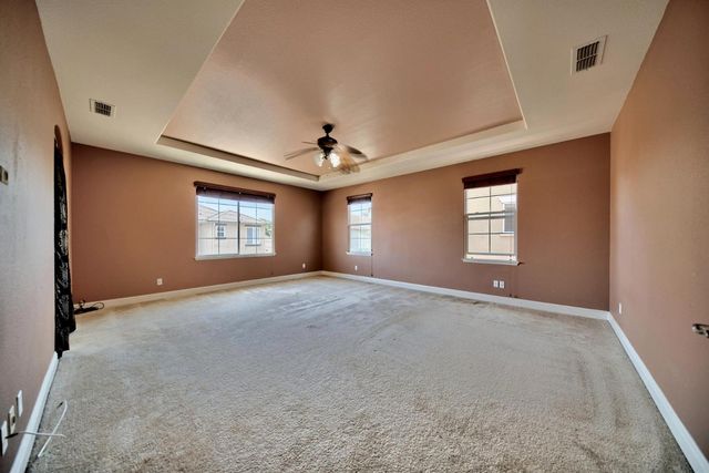 2153 Saddlebrook Ln, Oakdale, CA 95361