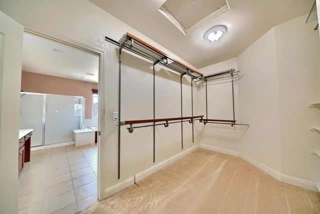 2153 Saddlebrook Ln, Oakdale, CA 95361