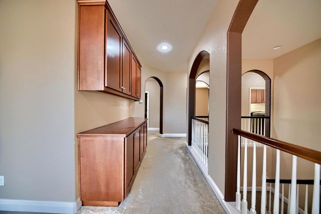 2153 Saddlebrook Ln, Oakdale, CA 95361