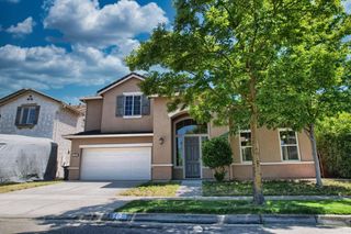 2153 Saddlebrook Ln, Oakdale, CA 95361