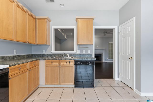 632 PARKSIDE CIRCLE, Helena, AL 35080
