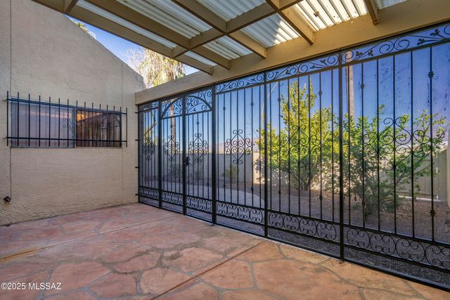9859 E 1st Street, Tucson, AZ 85748
