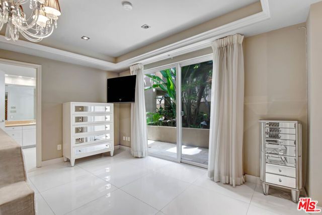 11921 Dorothy Street 102, Los Angeles, CA 90049