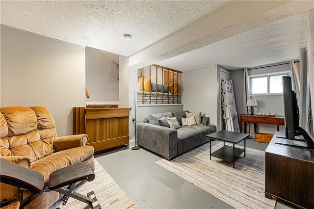 5009 NE 57th Terrace, Kansas City, MO 64119