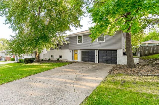 5009 NE 57th Terrace, Kansas City, MO 64119