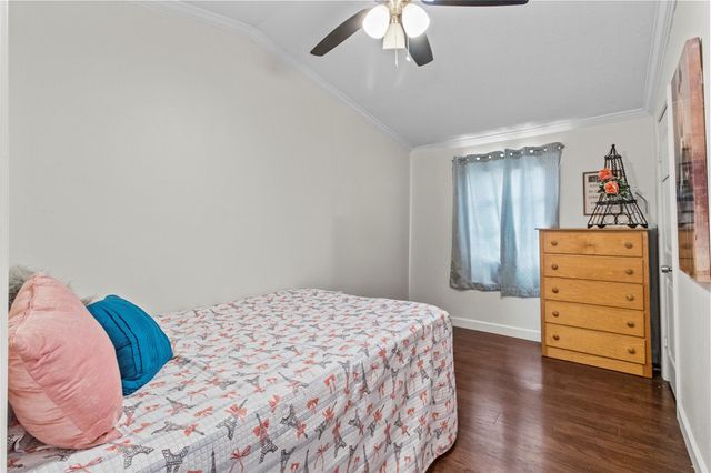 706 11th Street, San Leon, TX 77539