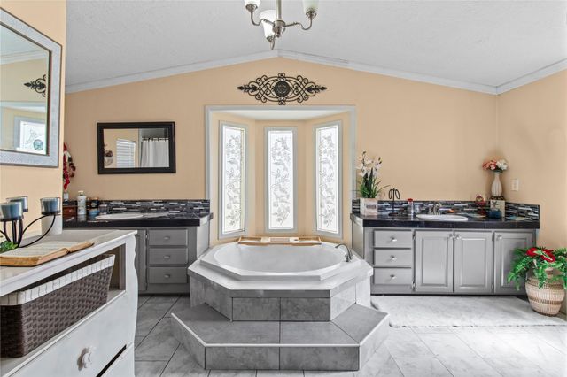 706 11th Street, San Leon, TX 77539