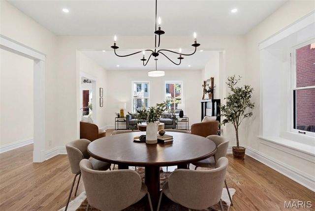4138 Botanical Avenue, St Louis, MO 63110