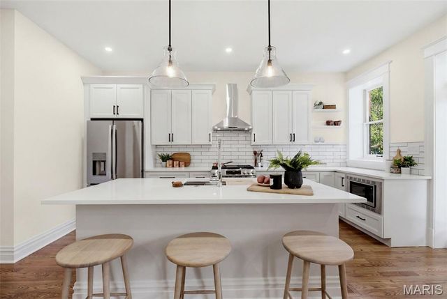 4138 Botanical Avenue, St Louis, MO 63110