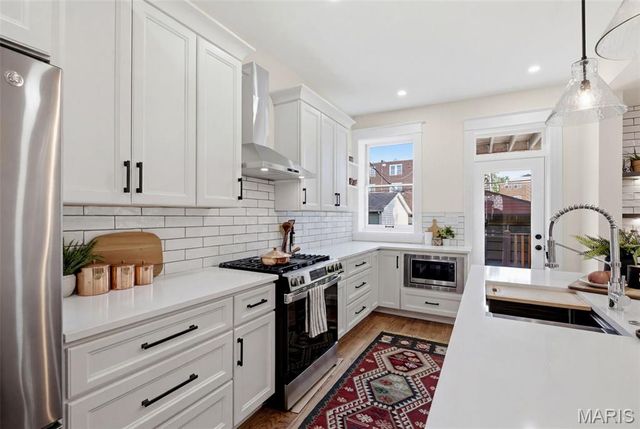 4138 Botanical Avenue, St Louis, MO 63110