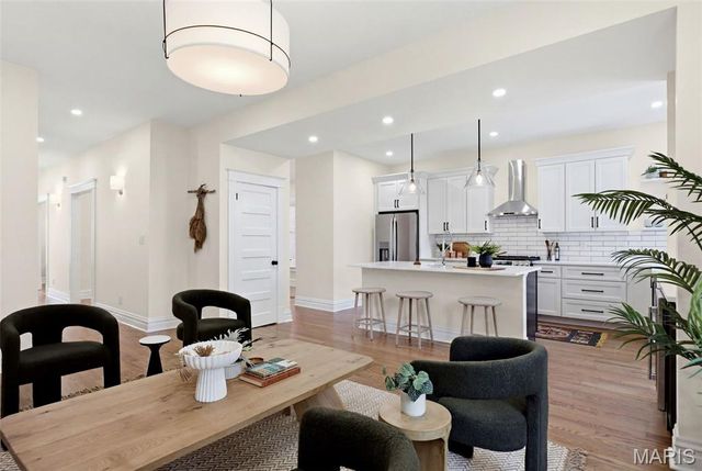 4138 Botanical Avenue, St Louis, MO 63110