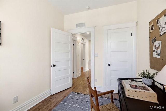 4138 Botanical Avenue, St Louis, MO 63110