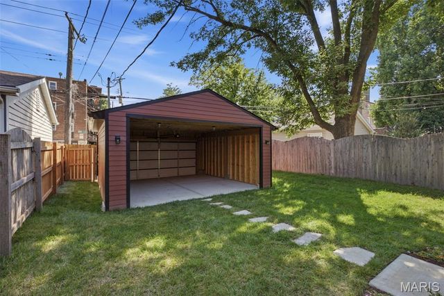 4138 Botanical Avenue, St Louis, MO 63110