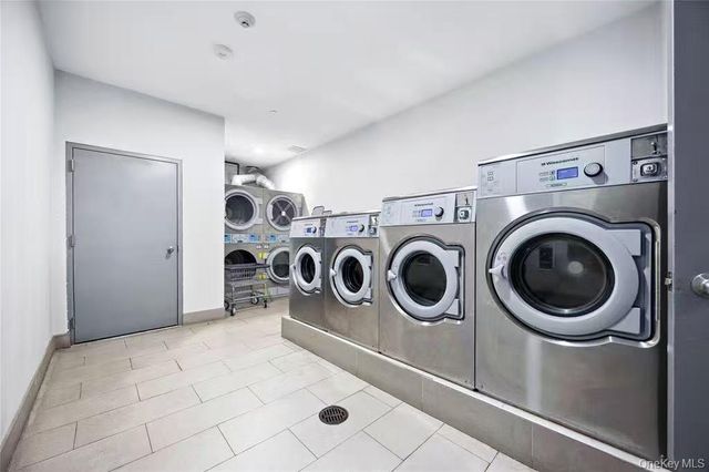 15815 Union Turnpike 3F, Fresh Meadows, NY 11366