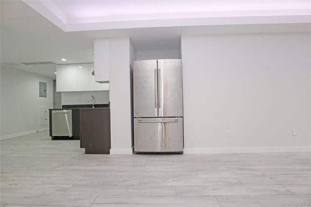 15815 Union Turnpike 3F, Fresh Meadows, NY 11366