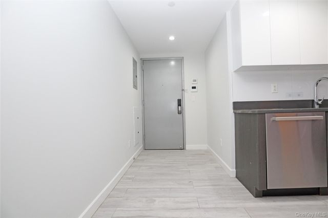 15815 Union Turnpike 3F, Fresh Meadows, NY 11366