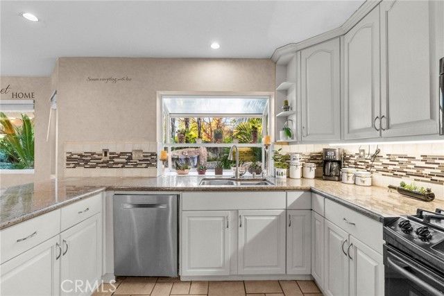 39774 Amberley, Temecula, CA 92591