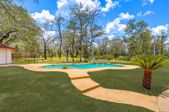 1220 Country View Dr.,, La Vernia, TX 78121