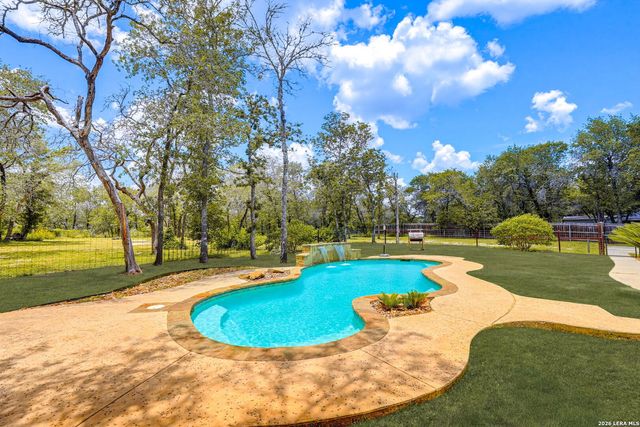 1220 Country View Dr.,, La Vernia, TX 78121