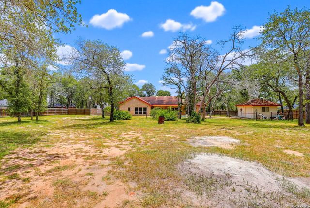 1220 Country View Dr.,, La Vernia, TX 78121