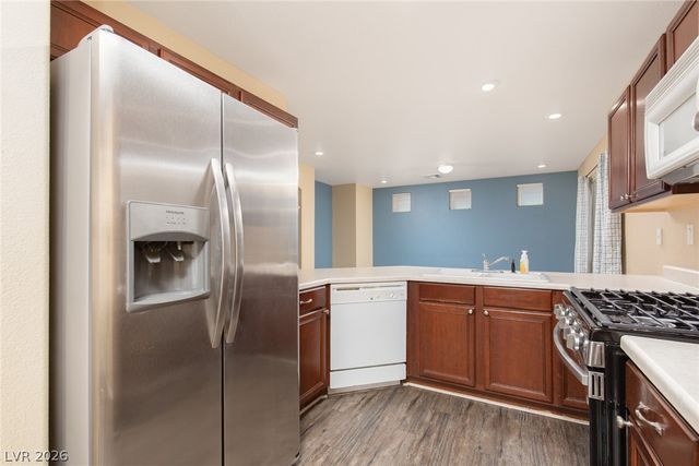 9155 McGinnis Avenue, Las Vegas, NV 89148