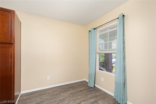 9155 McGinnis Avenue, Las Vegas, NV 89148