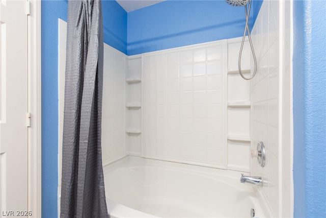 9155 McGinnis Avenue, Las Vegas, NV 89148