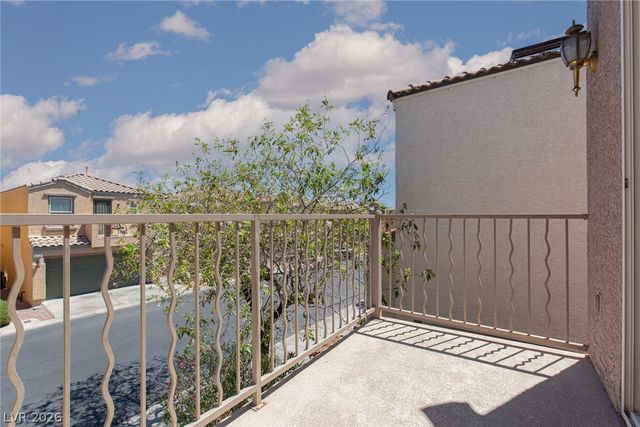 9155 McGinnis Avenue, Las Vegas, NV 89148