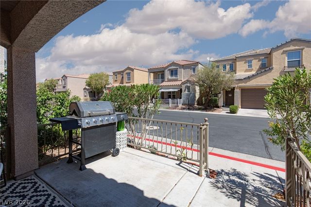 9155 McGinnis Avenue, Las Vegas, NV 89148