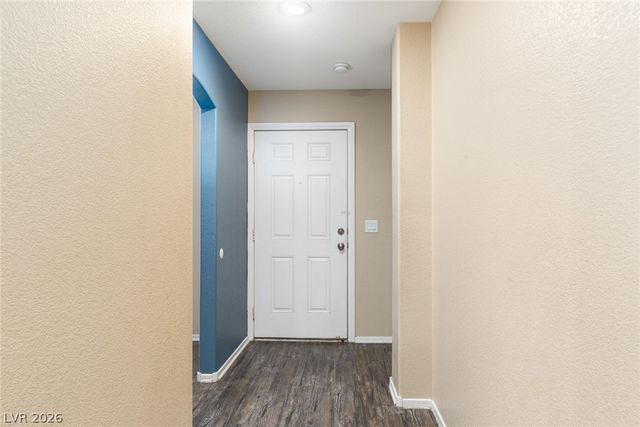9155 McGinnis Avenue, Las Vegas, NV 89148