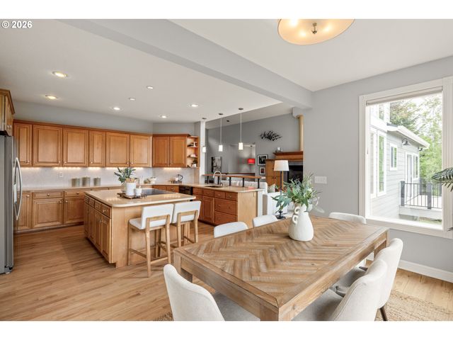 17730 Ne SUNRISE PEAKS Ln, Hillsboro, OR 97123