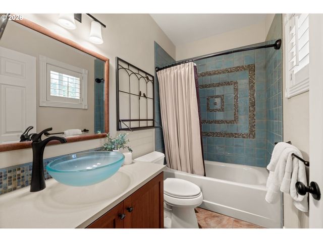 17730 Ne SUNRISE PEAKS Ln, Hillsboro, OR 97123